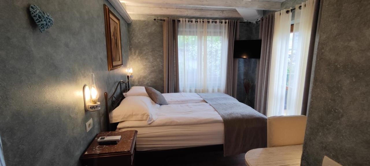 Cebron Family Estate Hotell Branik Exteriör bild
