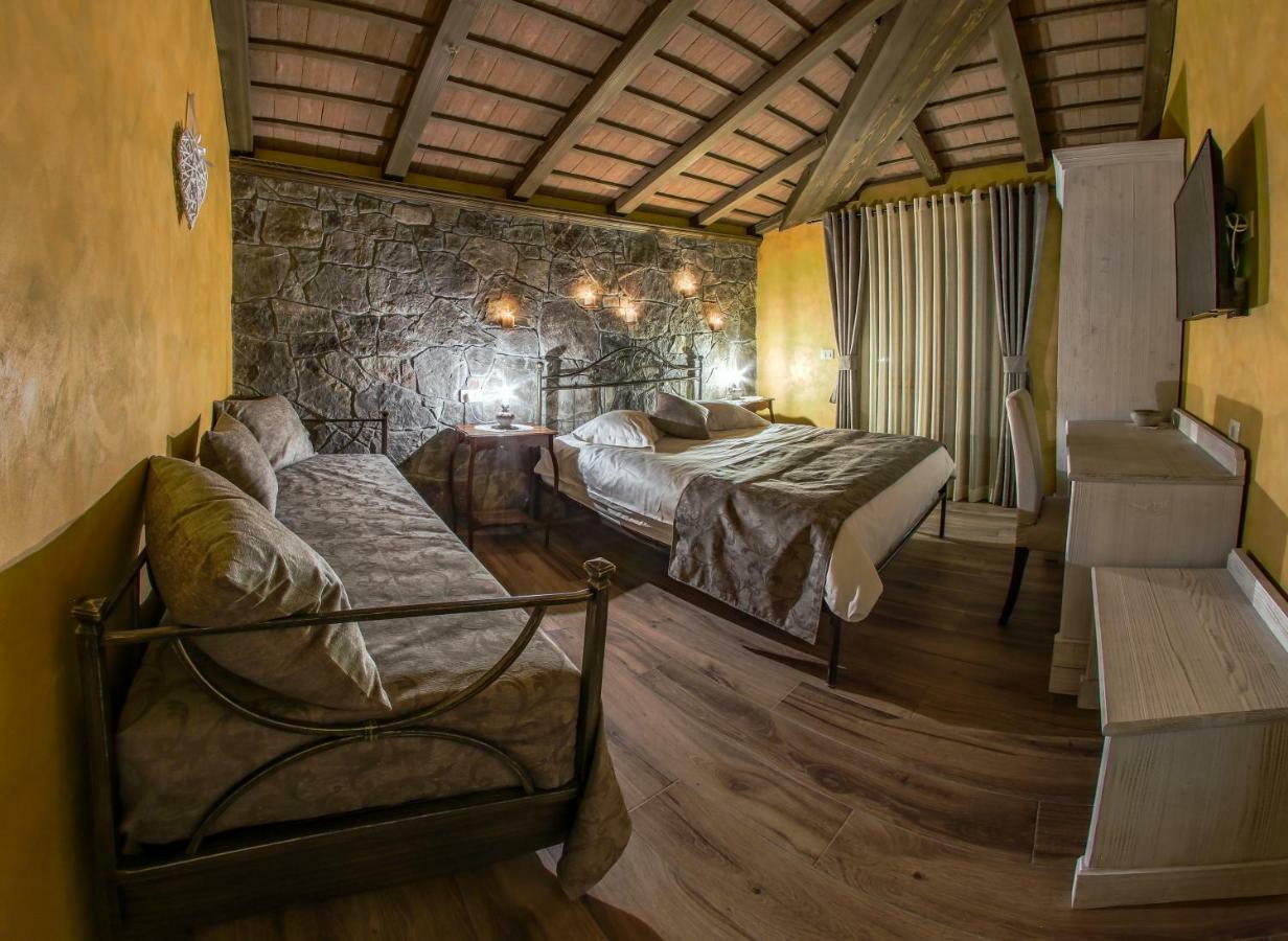 Cebron Family Estate Hotell Branik Exteriör bild